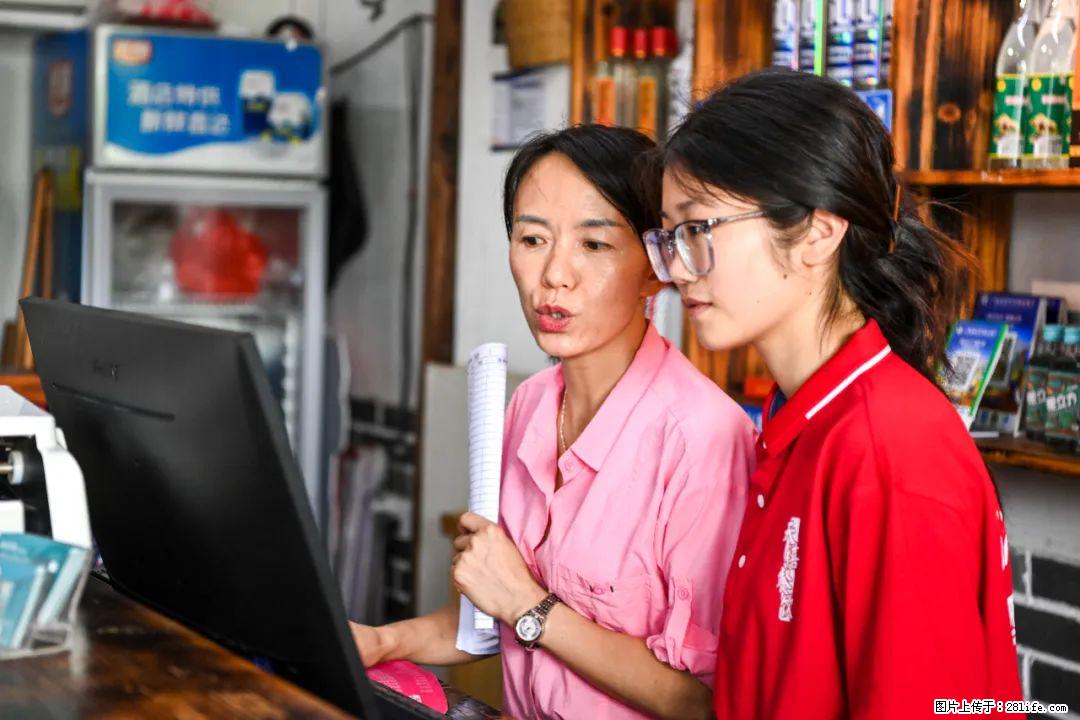 全网追的“扁担女孩”,找了一份暑假工,时薪12元 - 双鸭山生活资讯 - 双鸭山28生活网 sys.28life.com